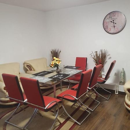 Relax Haus Hotel ฮูเนโดอารา ภายนอก รูปภาพ