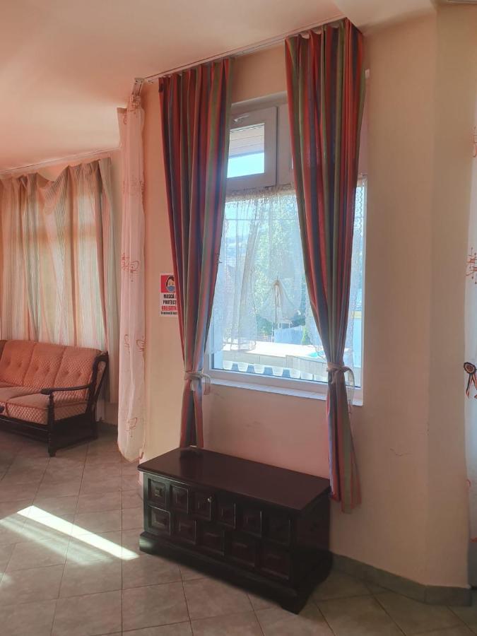 Relax Haus Hotel ฮูเนโดอารา ภายนอก รูปภาพ